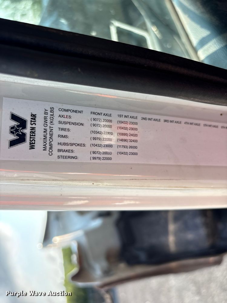 image for item YA4445 2017 Western Star 4700 crane truck