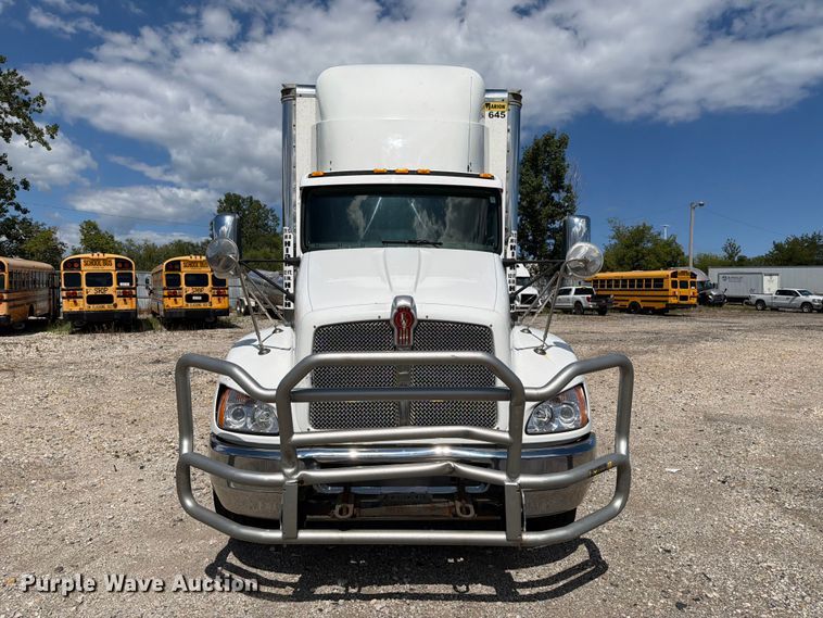 image for item YA4505 2021 Kenworth T3 Series box truck