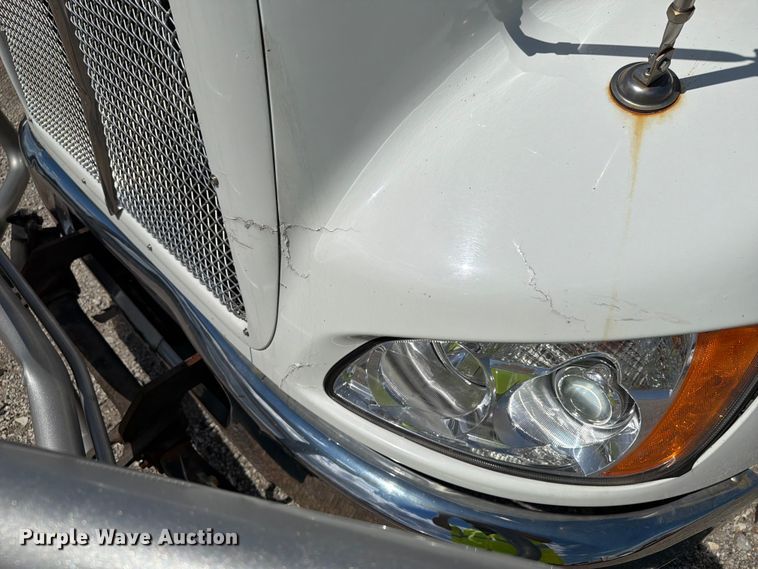 image for item YA4505 2021 Kenworth T3 Series box truck