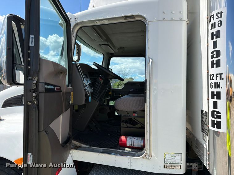 image for item YA4505 2021 Kenworth T3 Series box truck