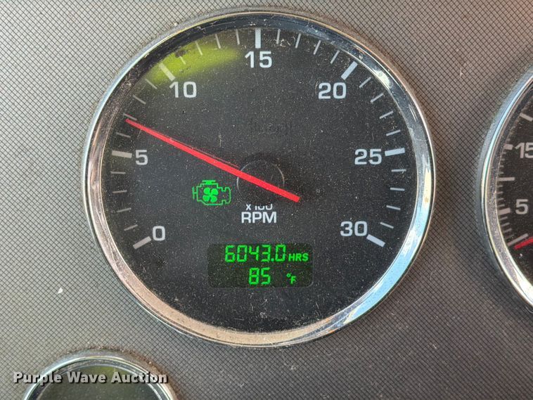 image for item YA4505 2021 Kenworth T3 Series box truck