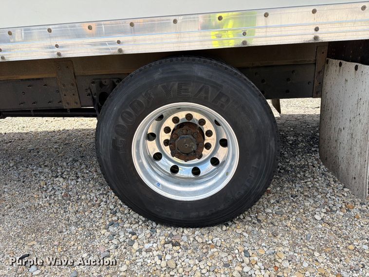 image for item YA4505 2021 Kenworth T3 Series box truck