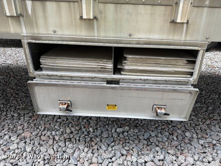 image for item YA4569 2016 EBY Trans Pork livestock trailer