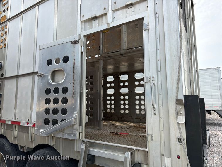 image for item YA4569 2016 EBY Trans Pork livestock trailer