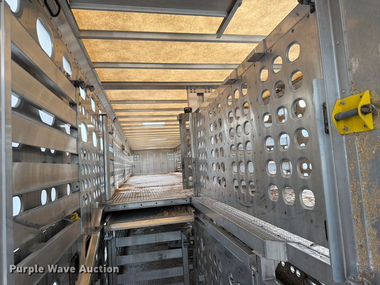 image for item YA4569 2016 EBY Trans Pork livestock trailer