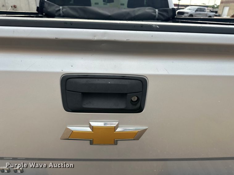 image for item DQ0010 2014 Chevrolet Silverado 1500 Crew Cab pickup truck