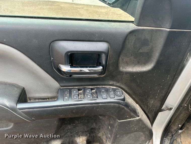 image for item DQ0010 2014 Chevrolet Silverado 1500 Crew Cab pickup truck