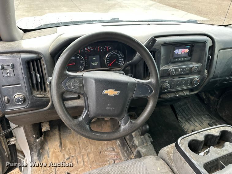 image for item DQ0010 2014 Chevrolet Silverado 1500 Crew Cab pickup truck