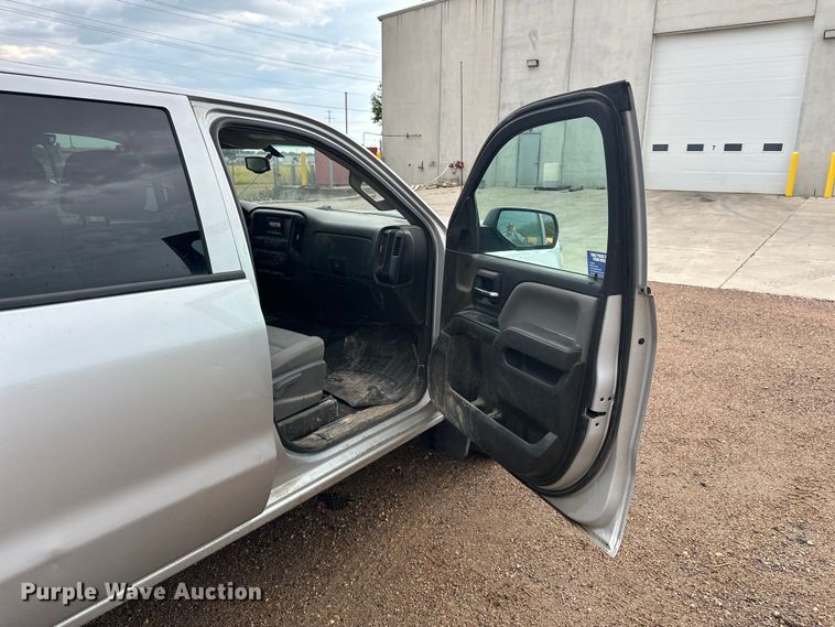 image for item DQ0010 2014 Chevrolet Silverado 1500 Crew Cab pickup truck