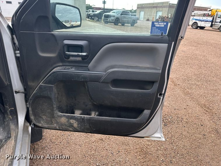 image for item DQ0010 2014 Chevrolet Silverado 1500 Crew Cab pickup truck