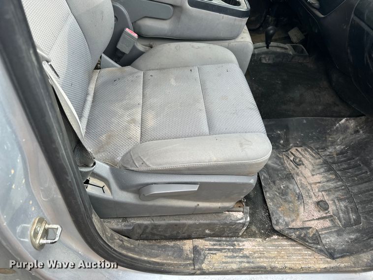 image for item DQ0010 2014 Chevrolet Silverado 1500 Crew Cab pickup truck