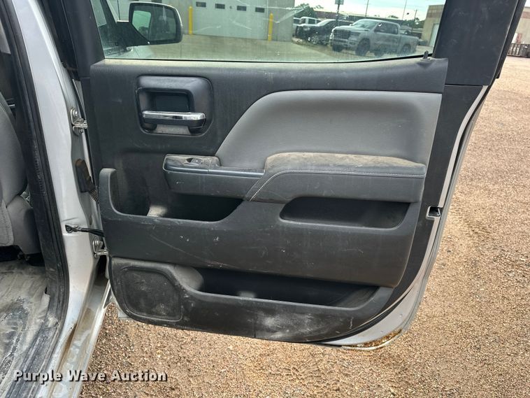 image for item DQ0010 2014 Chevrolet Silverado 1500 Crew Cab pickup truck
