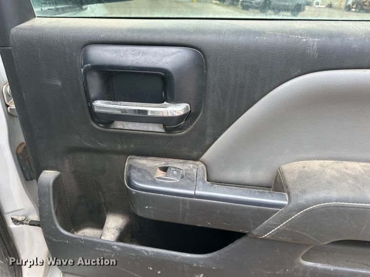image for item DQ0010 2014 Chevrolet Silverado 1500 Crew Cab pickup truck