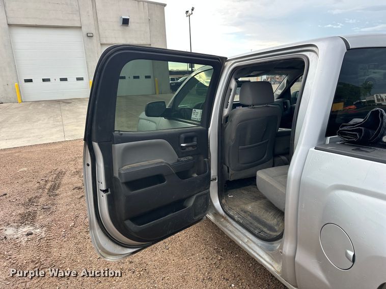 image for item DQ0010 2014 Chevrolet Silverado 1500 Crew Cab pickup truck