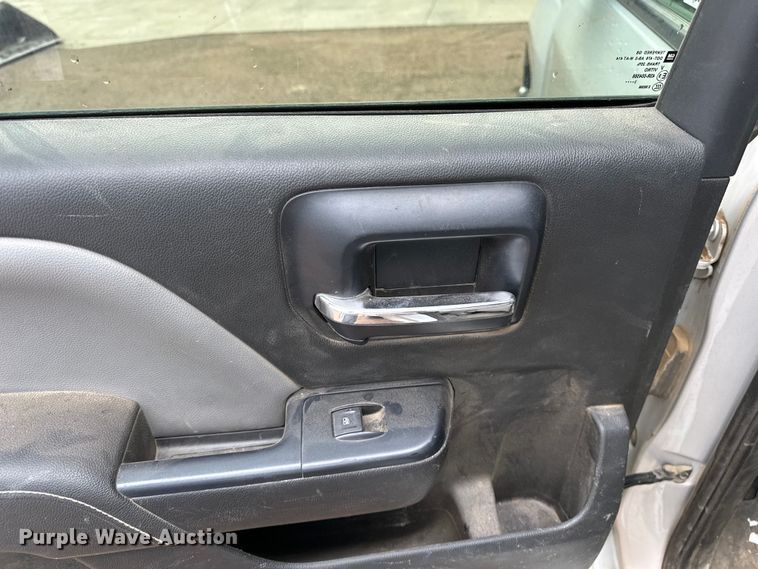 image for item DQ0010 2014 Chevrolet Silverado 1500 Crew Cab pickup truck