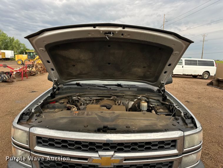 image for item DQ0010 2014 Chevrolet Silverado 1500 Crew Cab pickup truck