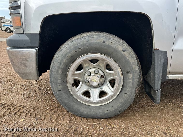 image for item DQ0010 2014 Chevrolet Silverado 1500 Crew Cab pickup truck