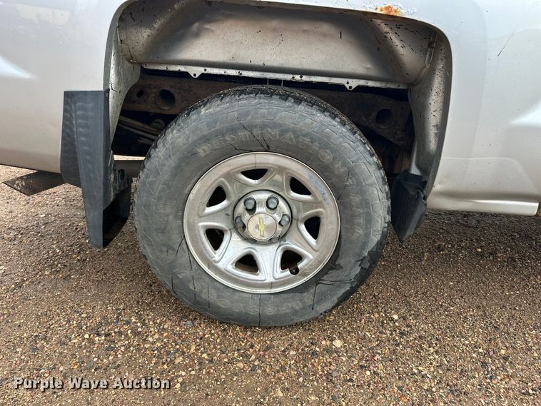 image for item DQ0010 2014 Chevrolet Silverado 1500 Crew Cab pickup truck
