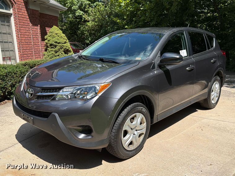 image for item DQ7948 2013 Toyota RAV4 LE SUV