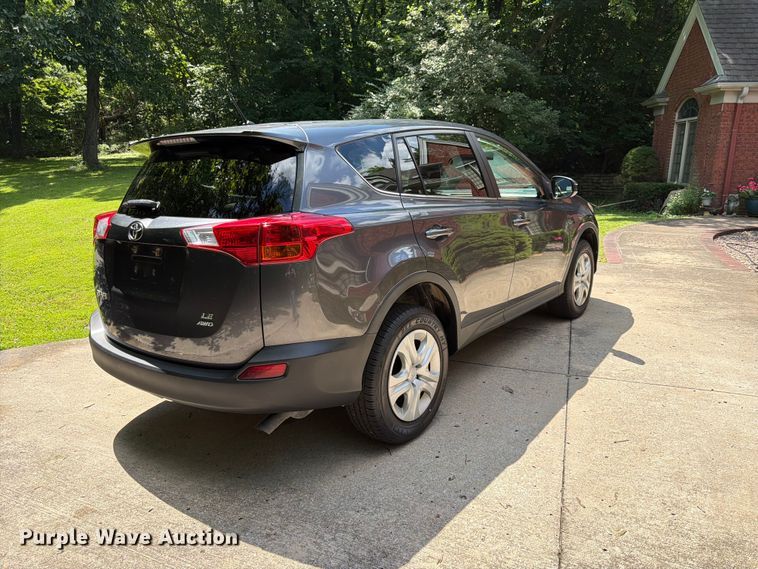 image for item DQ7948 2013 Toyota RAV4 LE SUV
