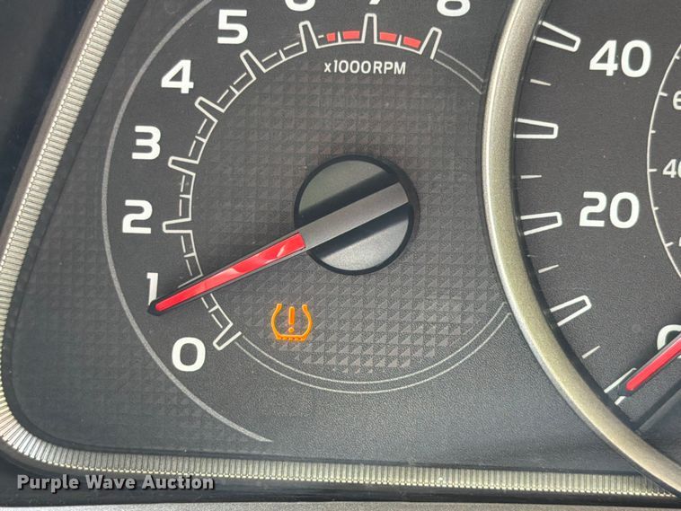 image for item DQ7948 2013 Toyota RAV4 LE SUV
