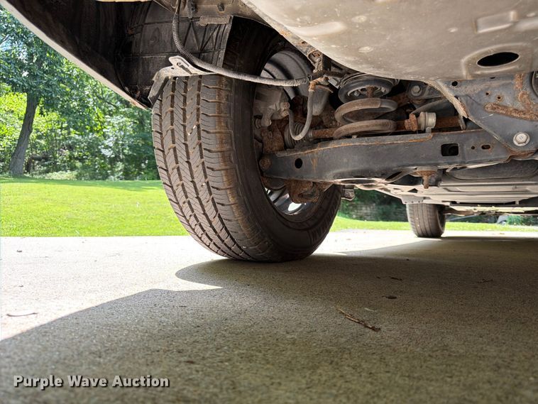 image for item DQ7948 2013 Toyota RAV4 LE SUV