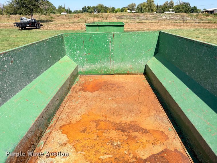 image for item DU1519 Roll-off dumpster