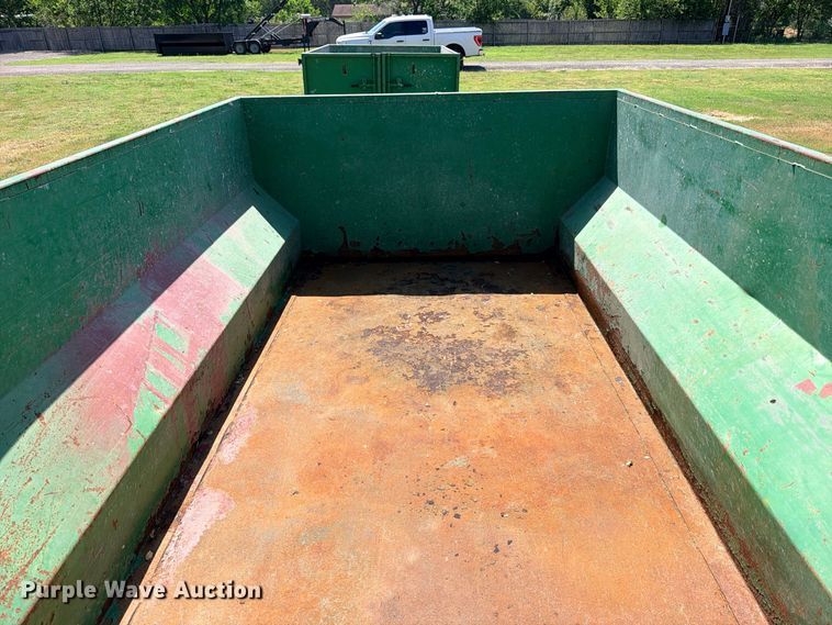 image for item DU1520 Roll-off dumpster