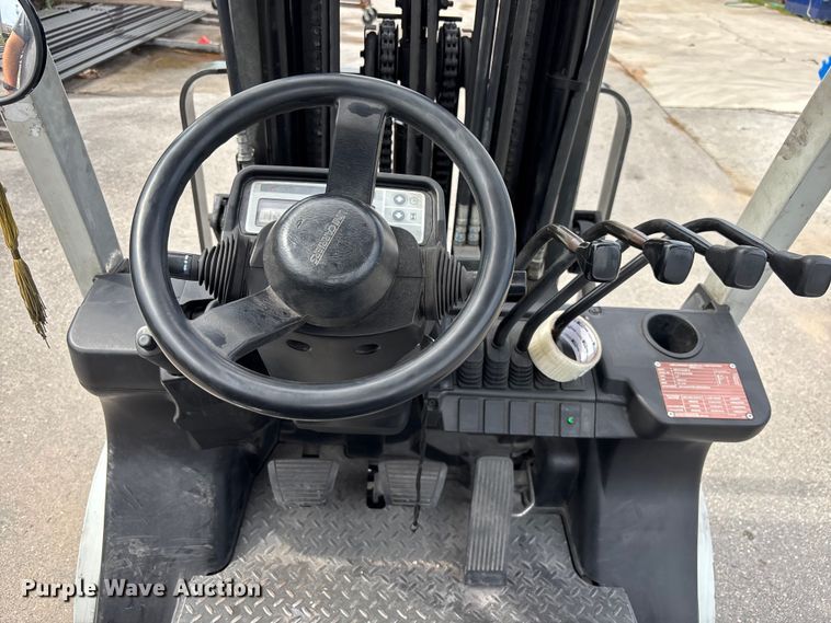 image for item DU6379 UniCarriers PF50 forklift