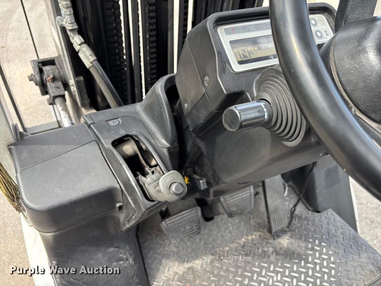 image for item DU6379 UniCarriers PF50 forklift