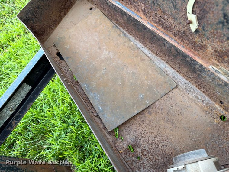 image for item DV2052 2013 Felling equipment trailer