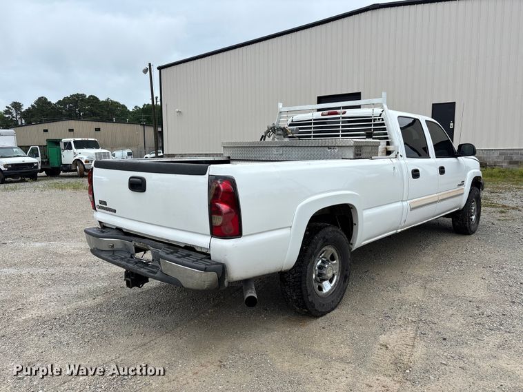 image for item DV4359 2007 Chevrolet Silverado 2500HD Crew Cab pickup truck
