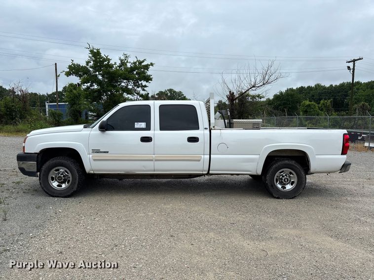image for item DV4359 2007 Chevrolet Silverado 2500HD Crew Cab pickup truck