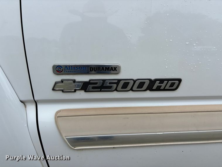 image for item DV4359 2007 Chevrolet Silverado 2500HD Crew Cab pickup truck