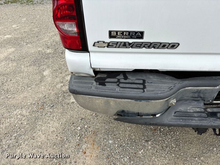 image for item DV4359 2007 Chevrolet Silverado 2500HD Crew Cab pickup truck