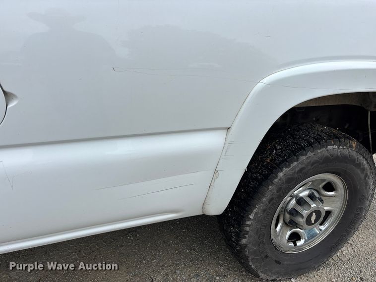 image for item DV4359 2007 Chevrolet Silverado 2500HD Crew Cab pickup truck