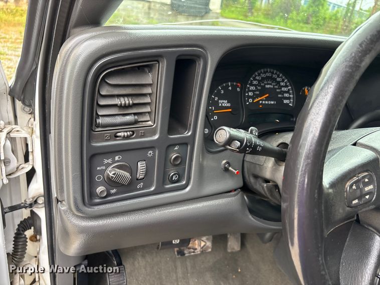 image for item DV4359 2007 Chevrolet Silverado 2500HD Crew Cab pickup truck
