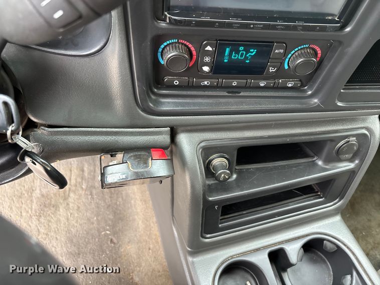 image for item DV4359 2007 Chevrolet Silverado 2500HD Crew Cab pickup truck