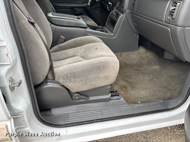 image for item DV4359 2007 Chevrolet Silverado 2500HD Crew Cab pickup truck