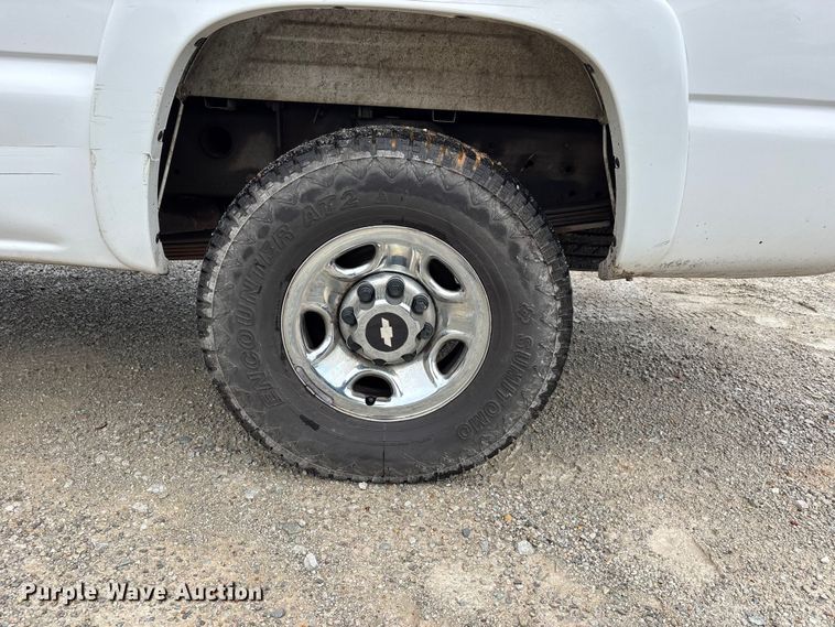 image for item DV4359 2007 Chevrolet Silverado 2500HD Crew Cab pickup truck