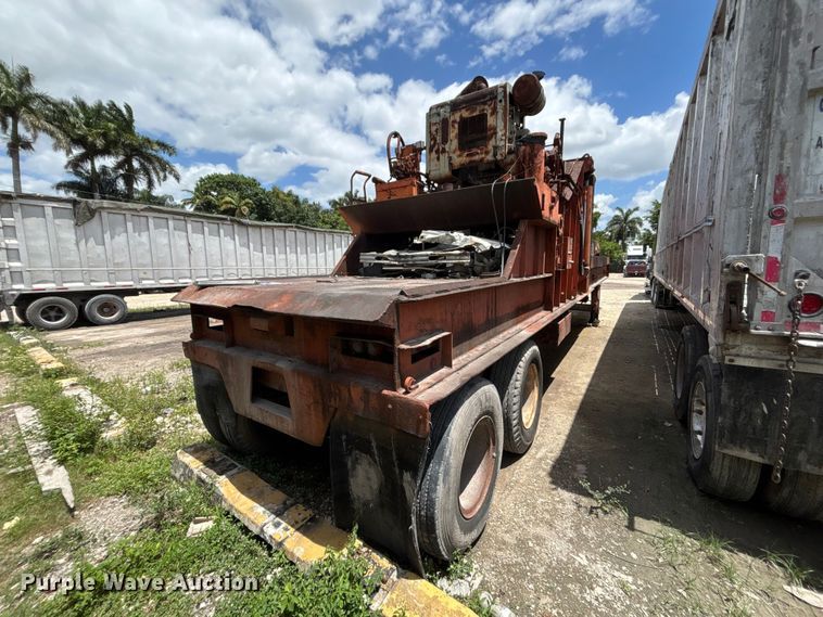 image for item DV7295 Al-Jon car crusher trailer