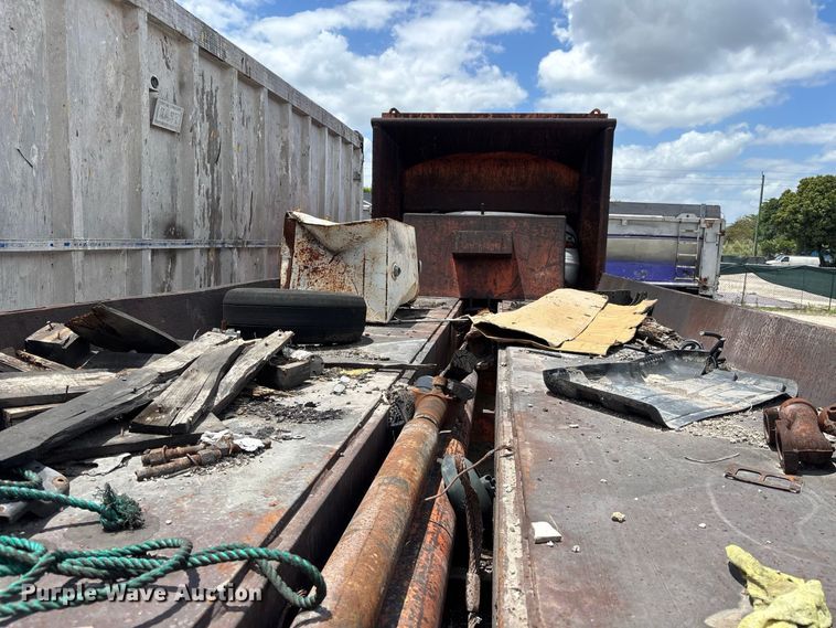 image for item DV7295 Al-Jon car crusher trailer