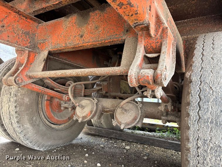 image for item DV7295 Al-Jon car crusher trailer