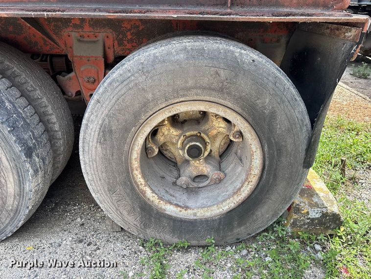 image for item DV7295 Al-Jon car crusher trailer