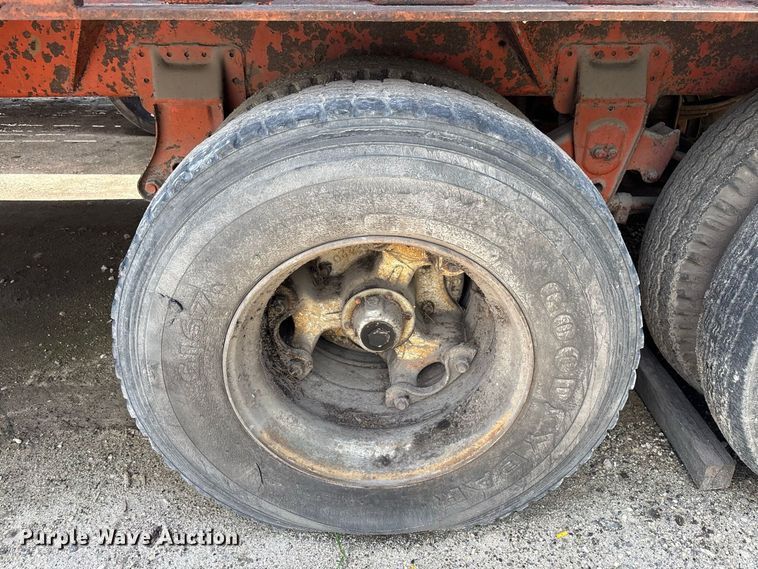 image for item DV7295 Al-Jon car crusher trailer