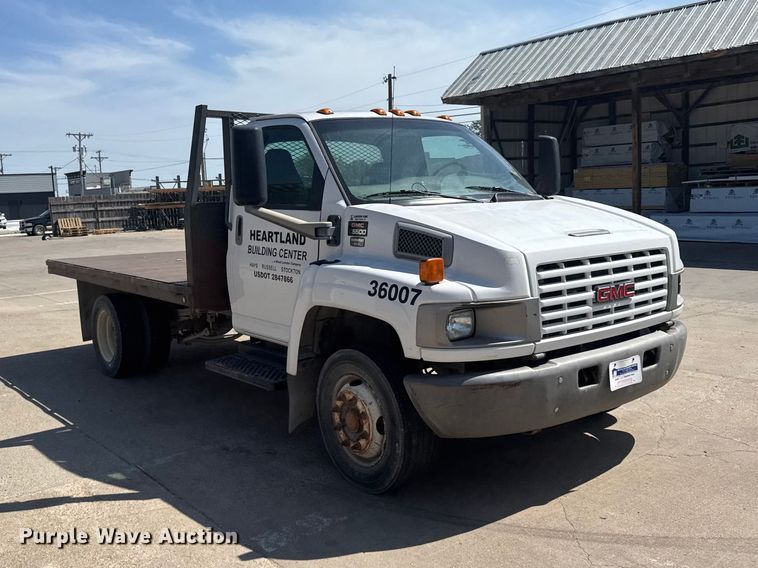 image for item DY3080 2006 GMC C5500 flatbed truck