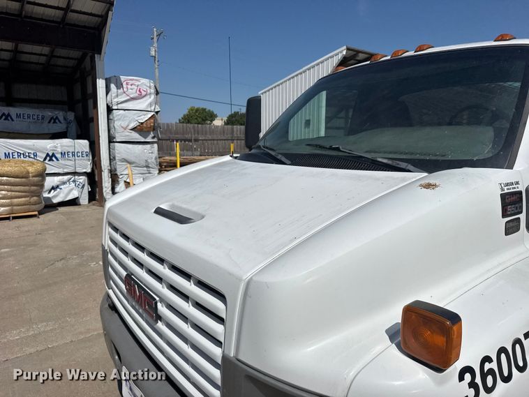 image for item DY3080 2006 GMC C5500 flatbed truck