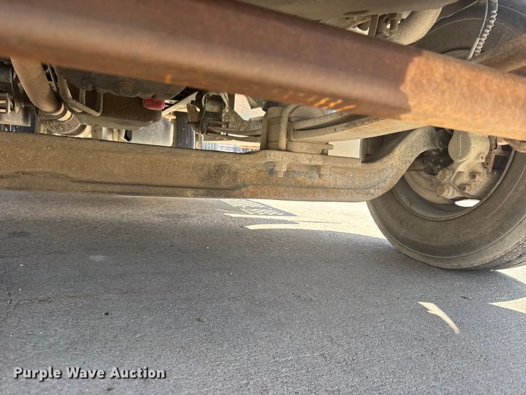 image for item DY3080 2006 GMC C5500 flatbed truck