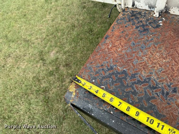 image for item DY3154 1986 Chevrolet C30 flatbed pickup truck