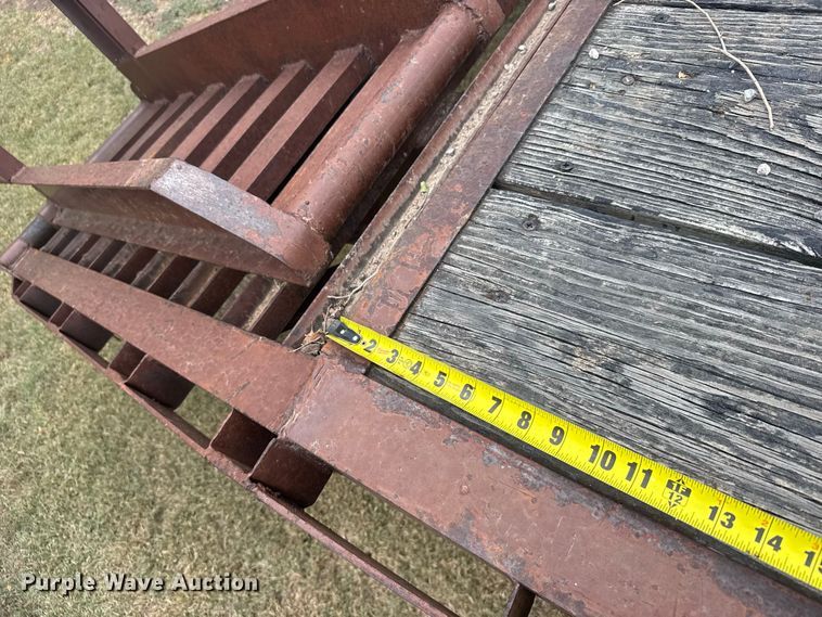 image for item DY3176 1984 WW Trailer Manufacturers equipment trailer